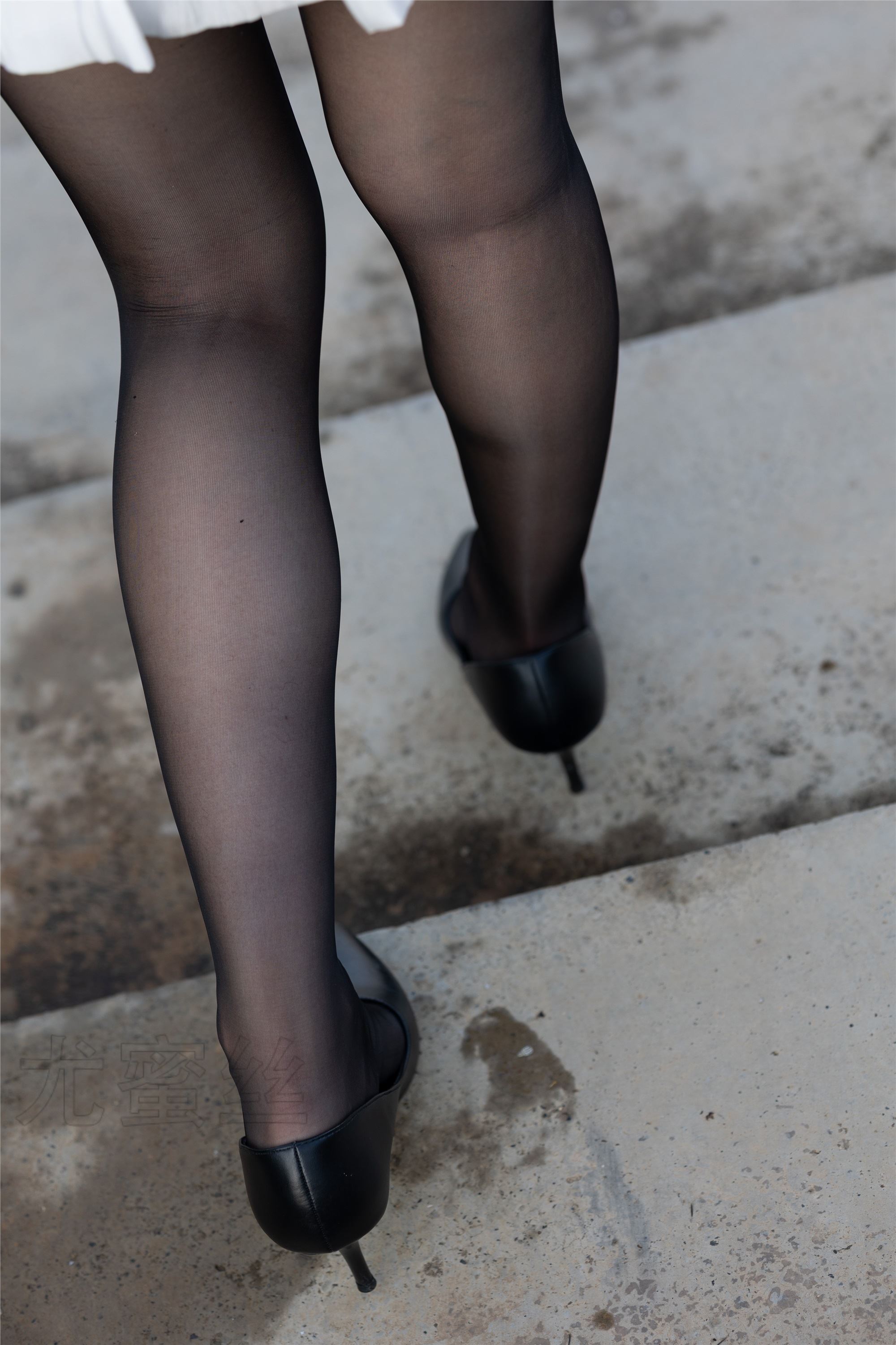 尤蜜丝 穿搭写真 NO.059